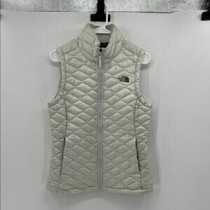The North Face Women's Thermoball Vest - Silver - Small